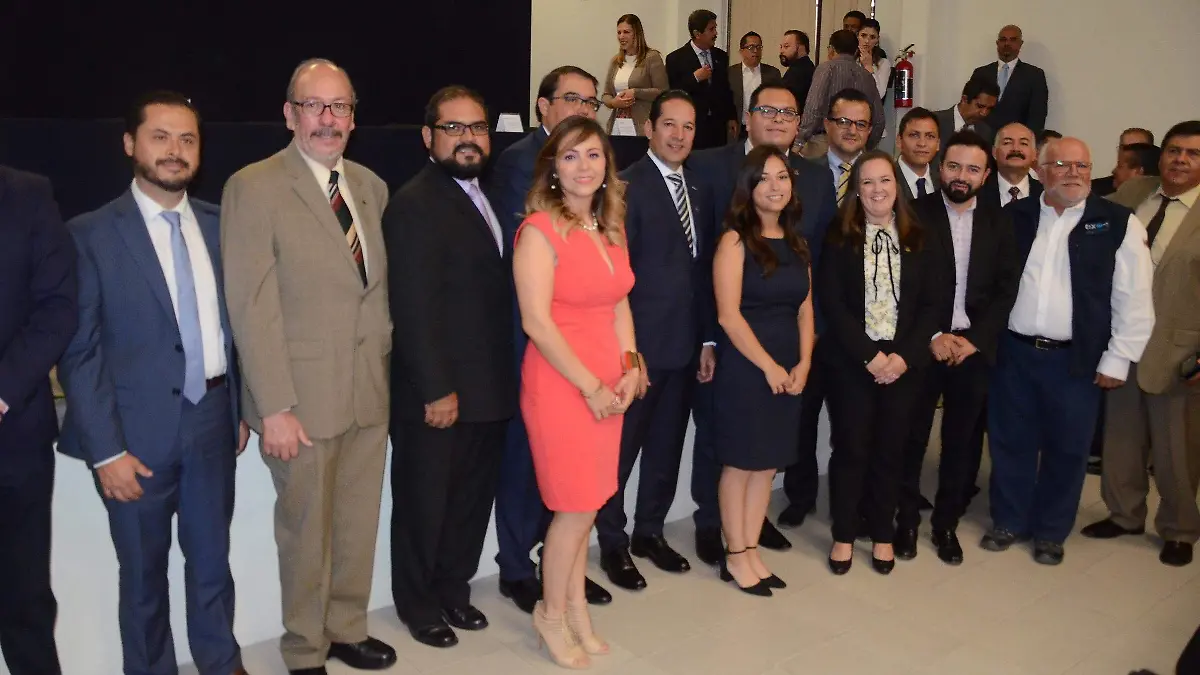 El gobernador del estado convivio con los miembros del Consejo Directivo de la Canaco.